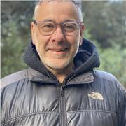 Profesor para conversaciones sobre cultura francesa